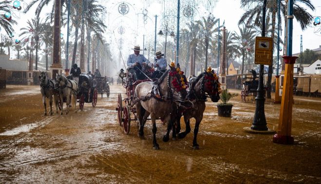 LLUVIA VIERNES FERIA DE JEREZ 2025 14