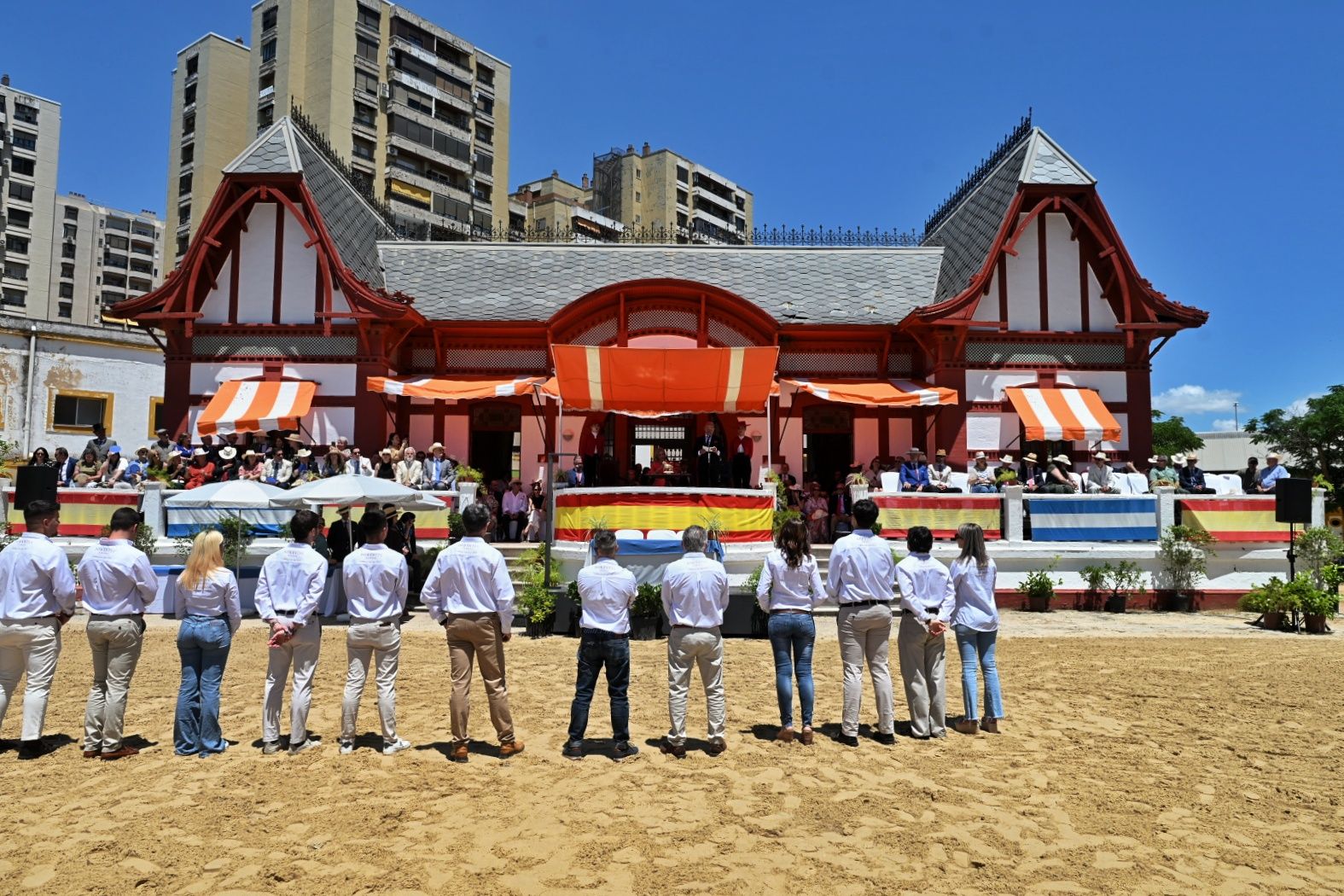 La emotiva entrega del Caballo de Oro 2024 a Francisco Dorantes, en imágenes