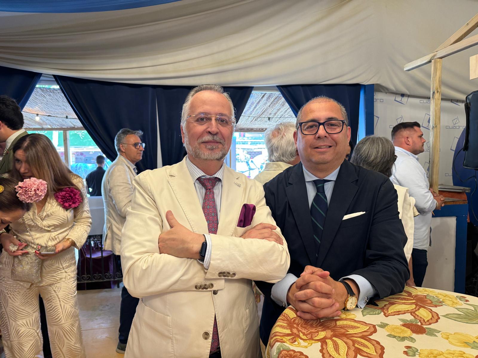 Ángel Heredia, a la derecha de la imagen, junto al propuesto como vicepresidente, Juan Manuel Pina.