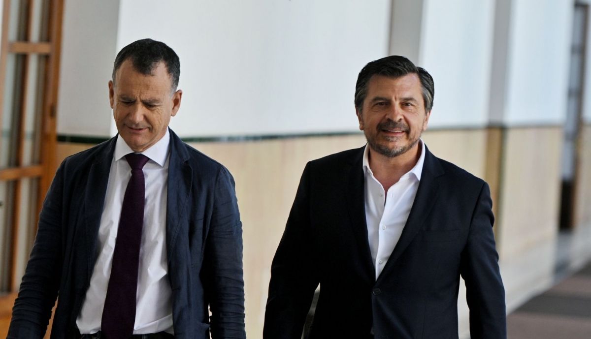 Toni Martín, a su llegada a la rueda de prensa en el Parlamento.