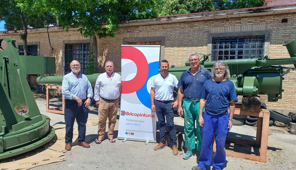 Empresas colaboradoras y miembros de la Orden de Santa Bárbara que han trabajado en la pieza.