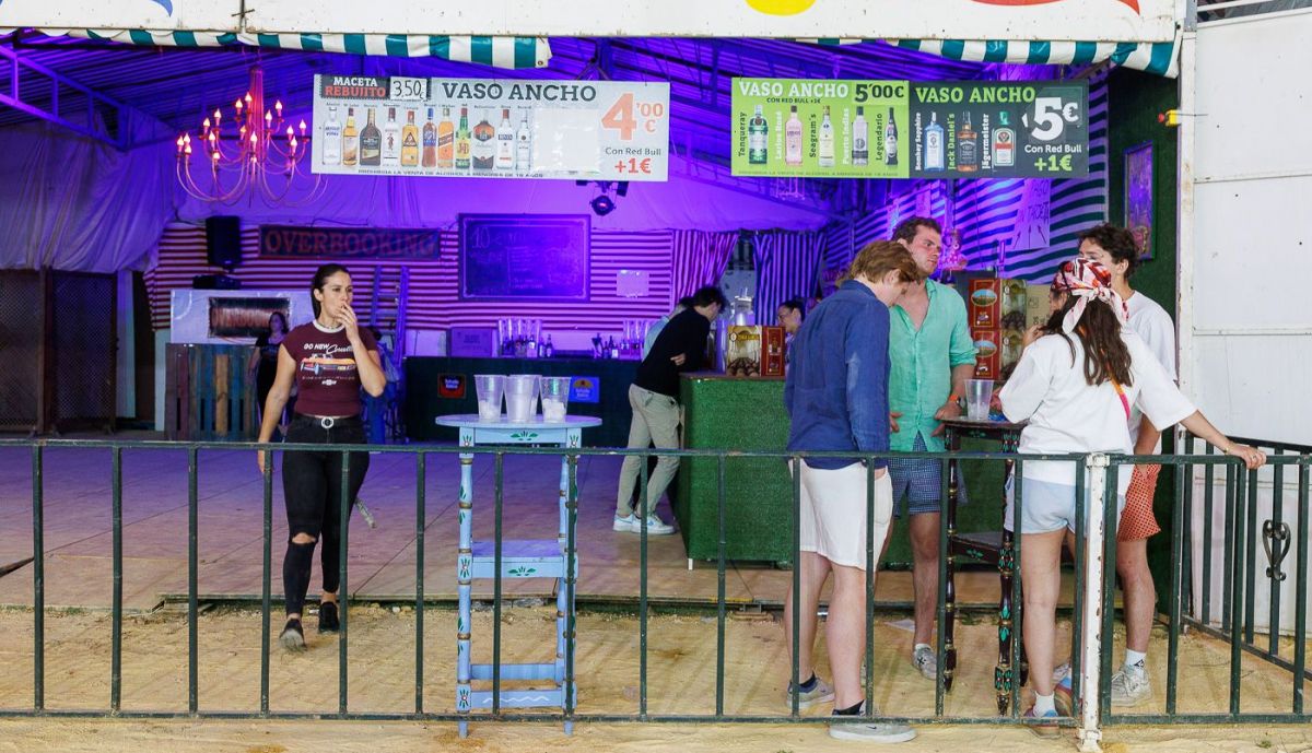 Grupo de amigos de Holanda en la Feria portuense.