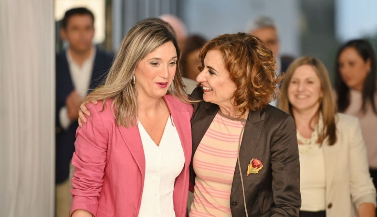 Montero con María Márquez, su portavoz en el Parlamento.