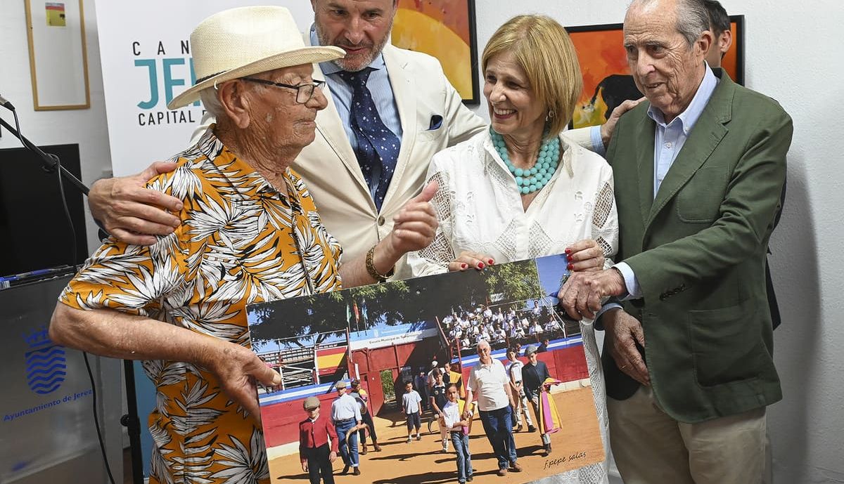 Alcaldesa   Escuela Tauromaquia   10 (1) (1)