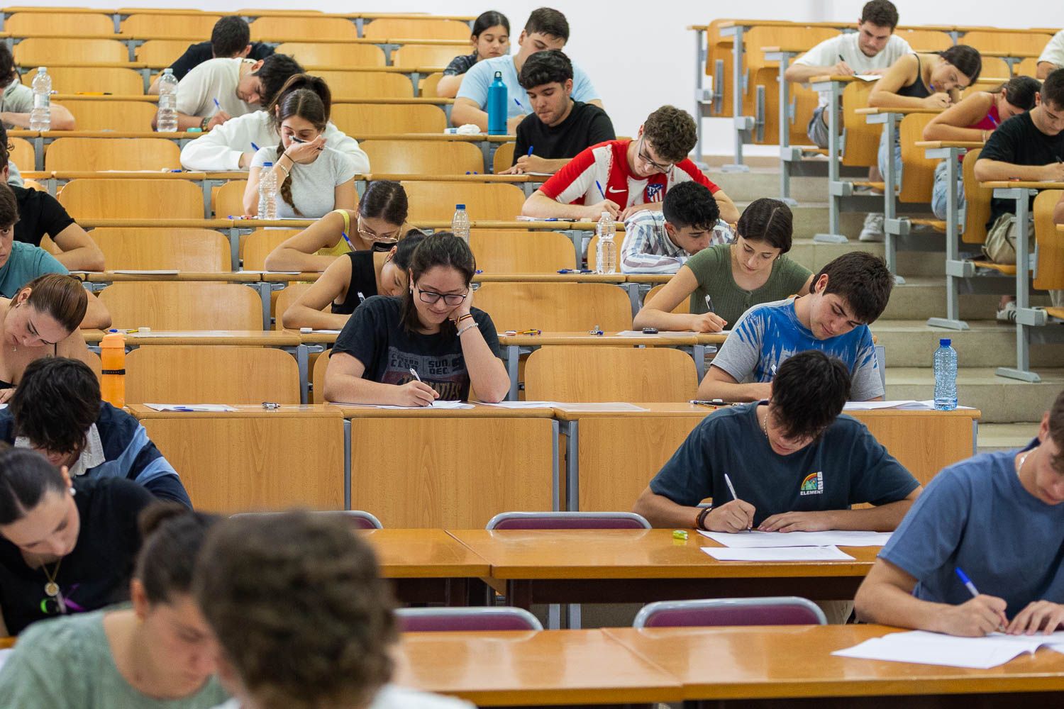 Un examen de la PAU 2025 en la Universidad de Cádiz.
