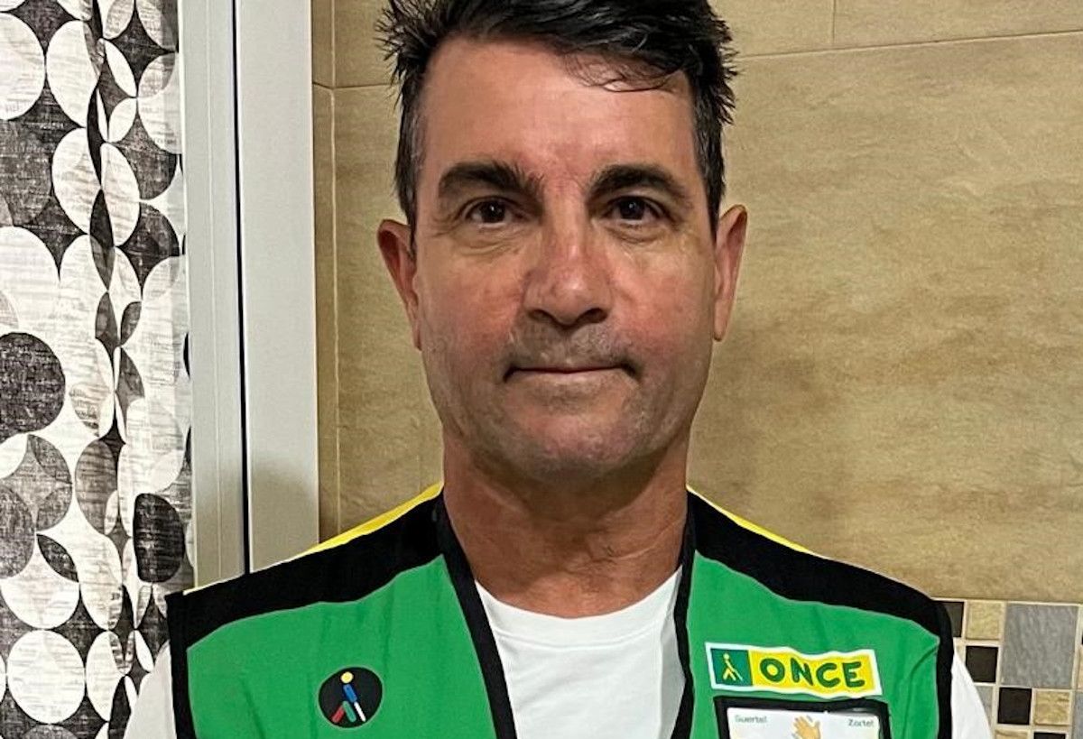 Pedro Carmona, vendedor de la ONCE que ha vendido el rasca en Marchena.