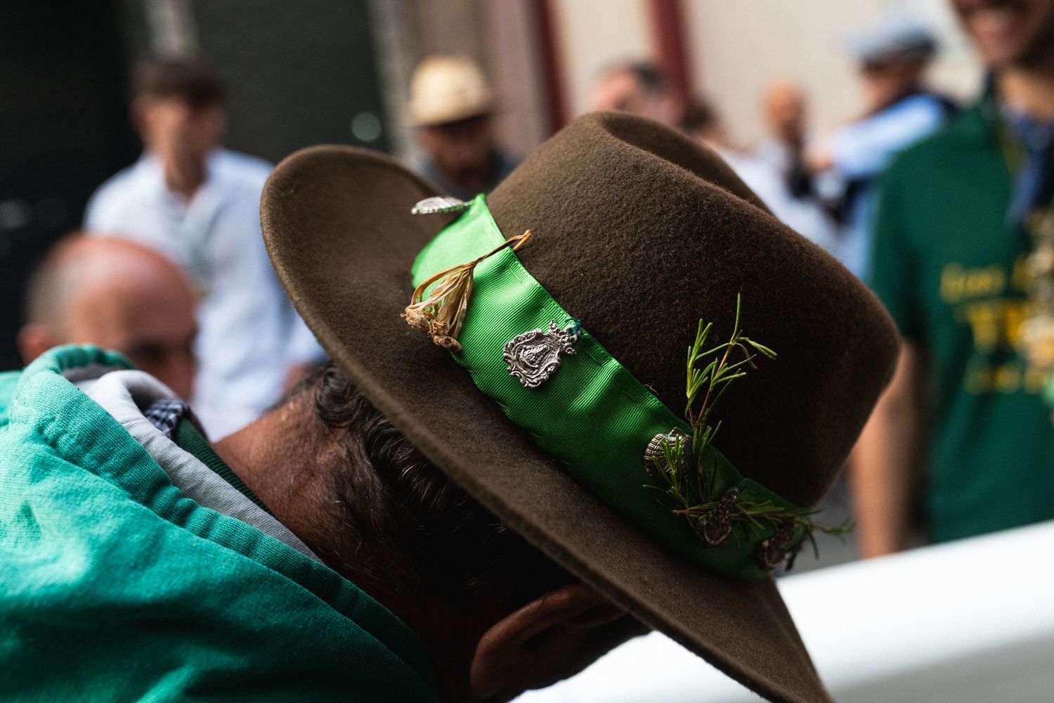 Detalle de un sombrero de un peregrino.