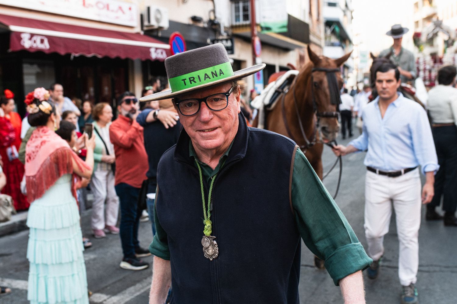 César Cadaval, en las inmediaciones de la Iglesia de San Jacinto, en Triana.