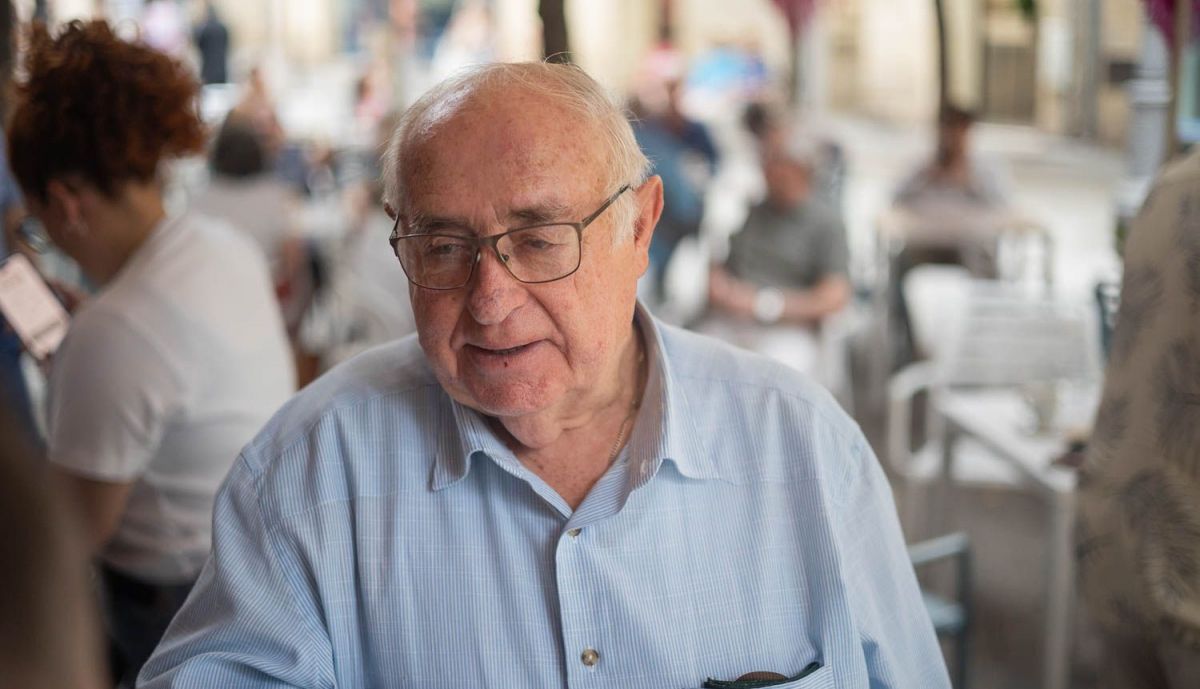 El espartero durante la conversación. 