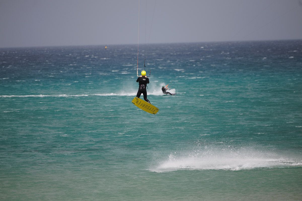 Una imagen de Tarifa con levante.