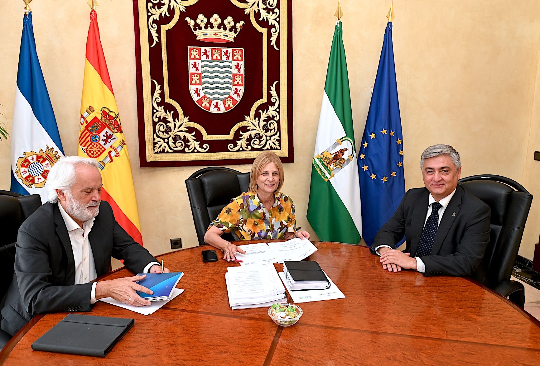 María José García-Pelayo, Agustín Muñoz y Francisco Javier Peláez, nuevo vicepresidente de Cirjesa.