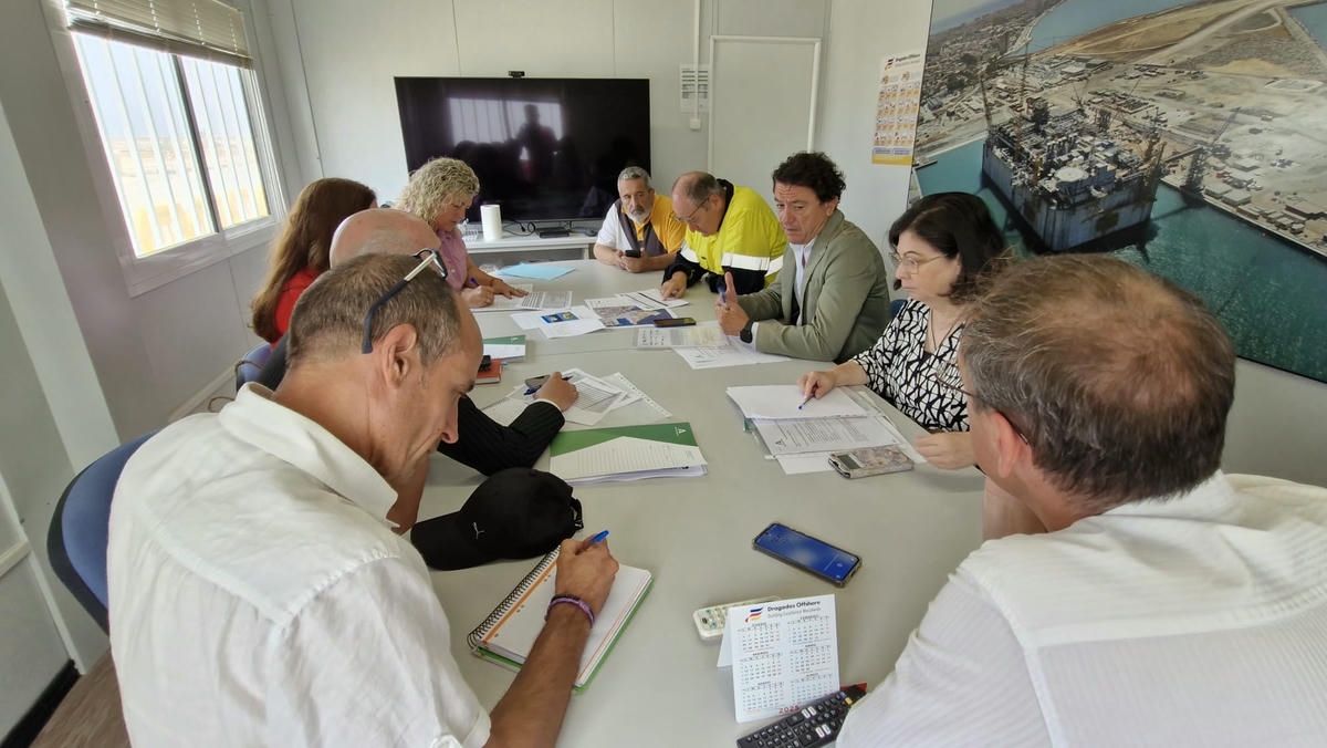 Empleo y Dragados Offshore coordinan las futuras contrataciones para el proyecto eólico marino en San Roque.