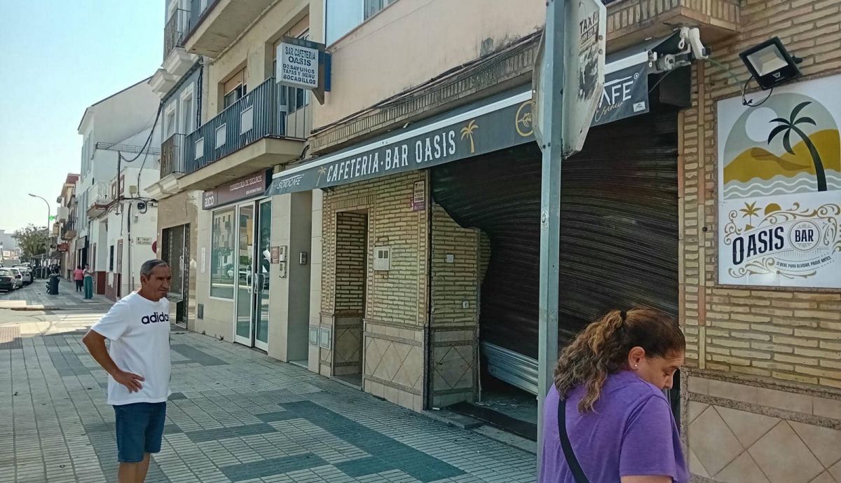 Alunizaje bar Los Palacios (2)