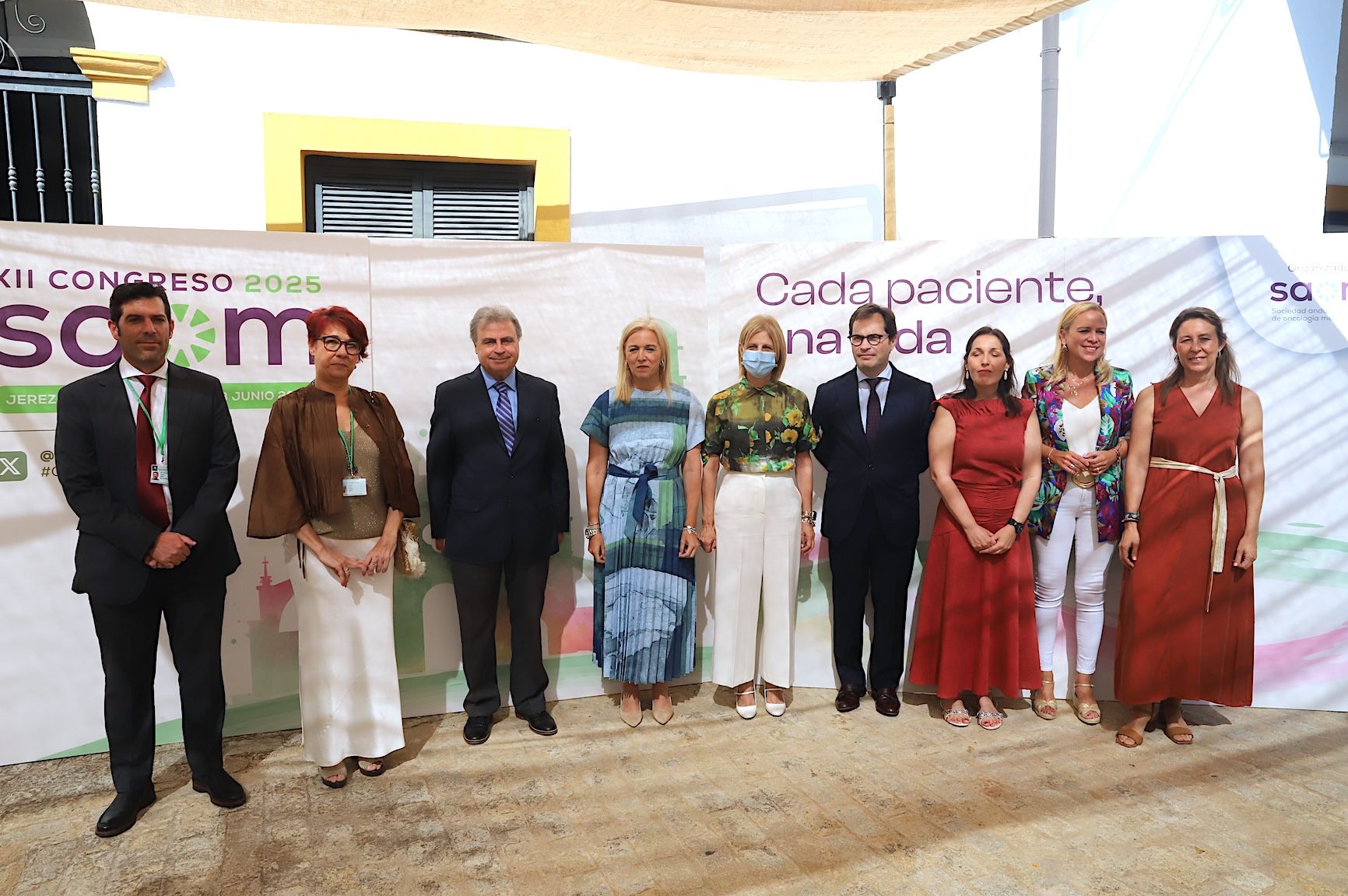 La alcaldesa asistió a la inauguración del XII Congreso de la Sociedad Andaluza de Oncología Médica.