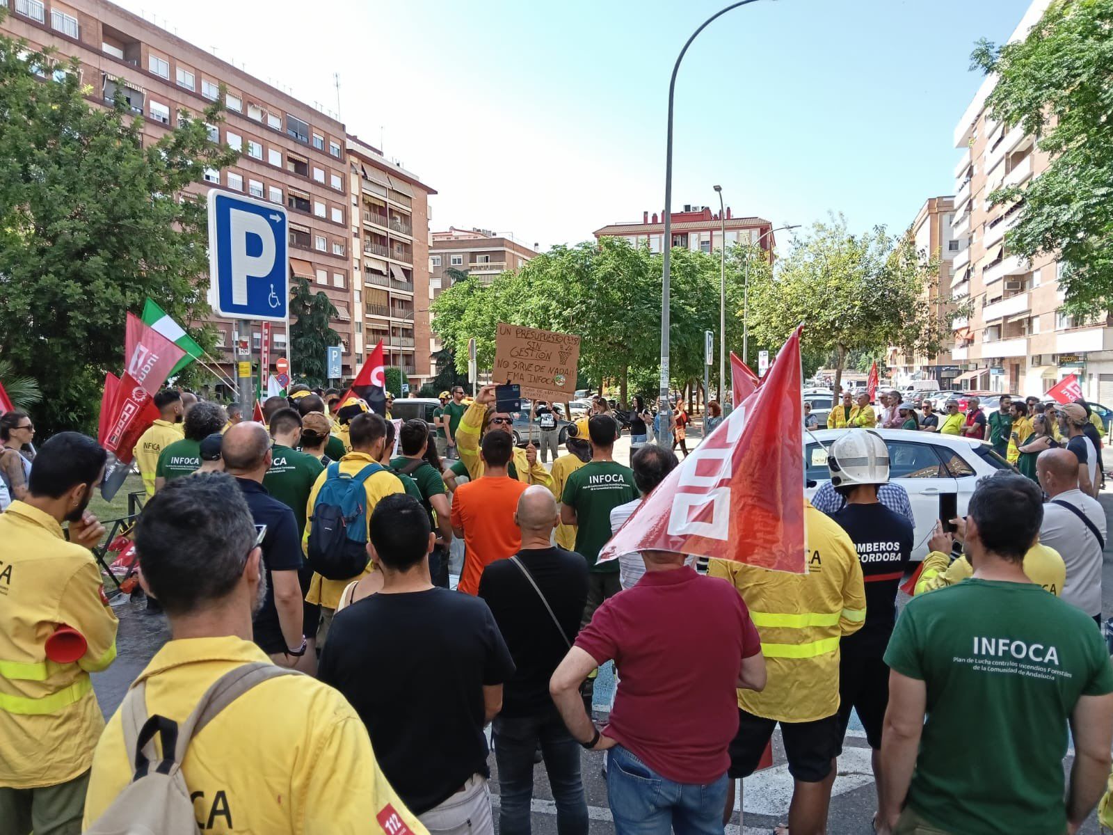Protesta del Infoca este viernes.