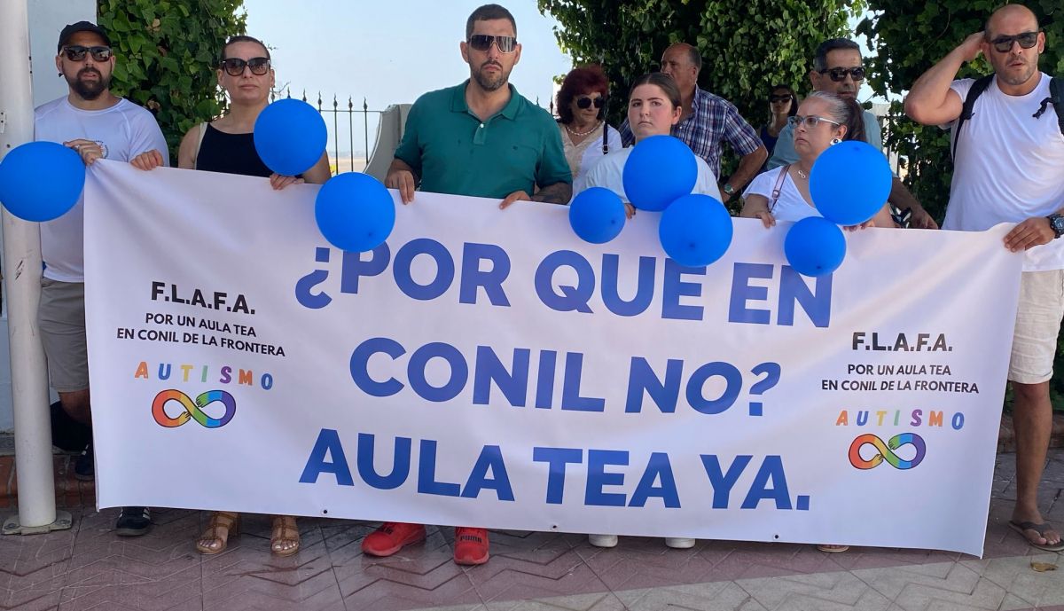 Protesta Aula TEA Conil