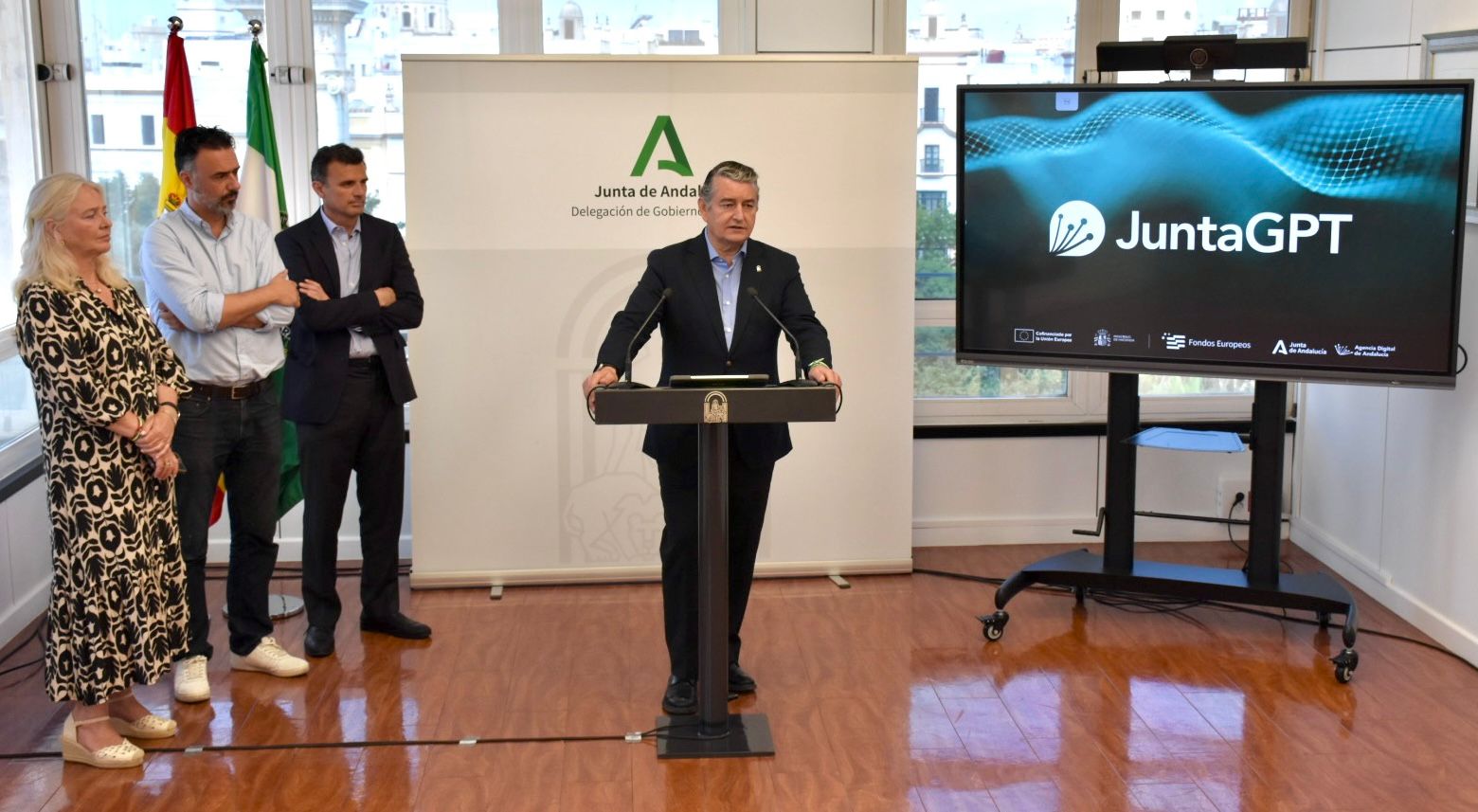 Presentación de JuntaGPT.