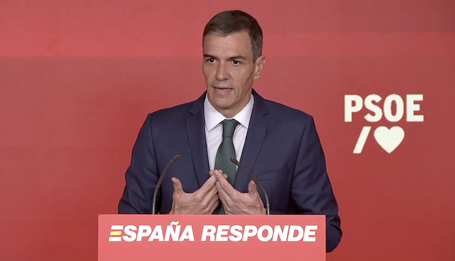 Pedro Sánchez, en rueda de prensa desde la sede del PSOE.