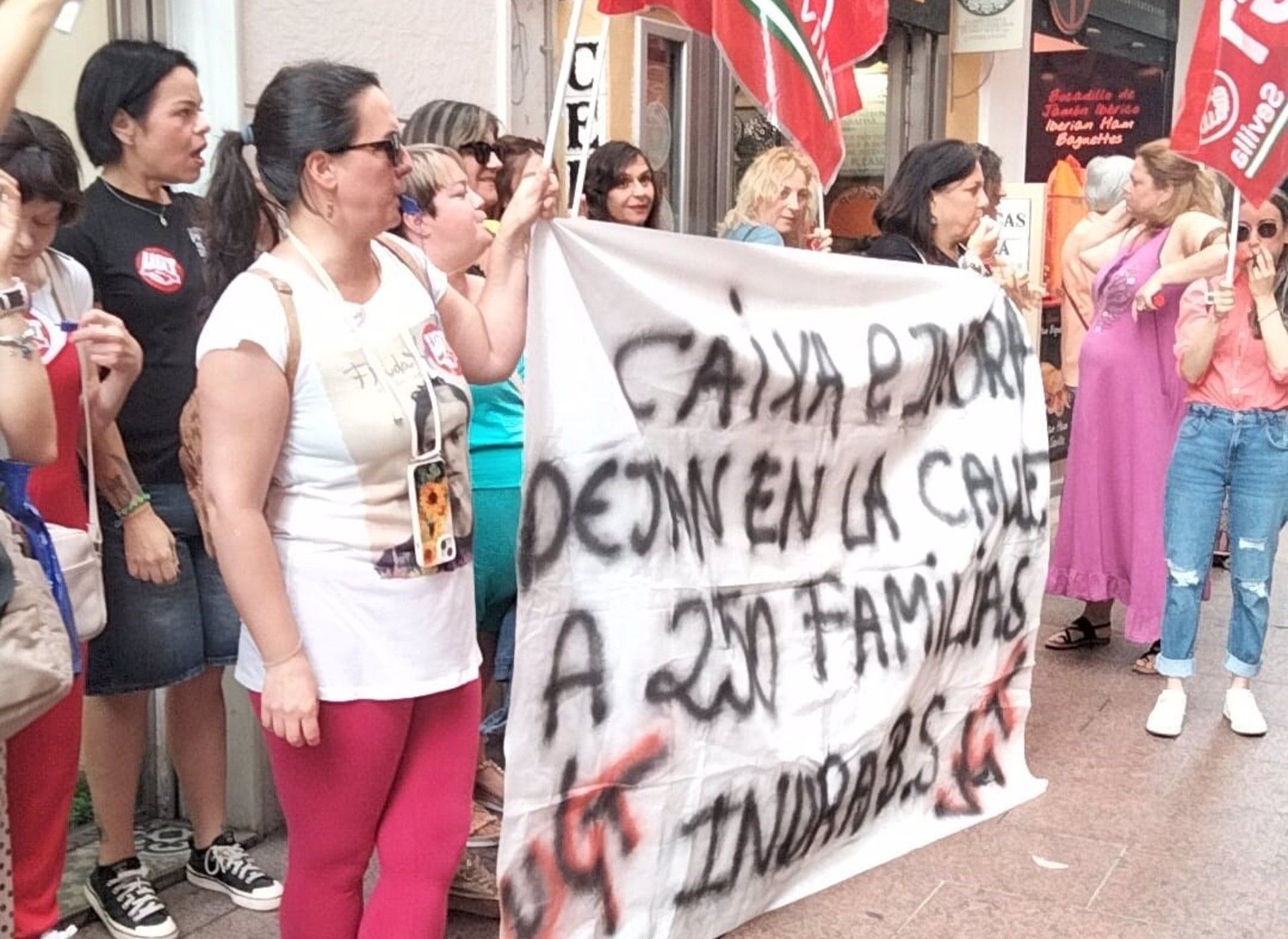 Protesta de trabajadoras de Indra.