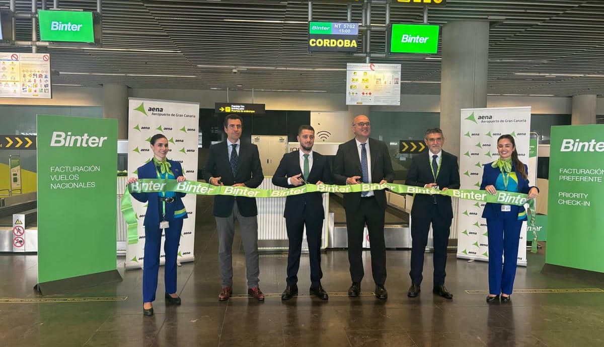 La inauguración del vuelo entre Córdoba y Canarias.