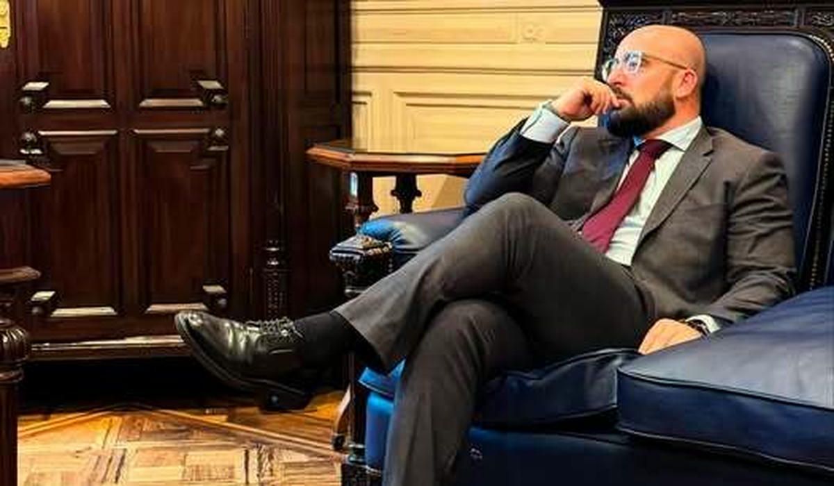 Germán Beardo, alcalde de El Puerto, en la imagen que ha compartido para celebrar la victoria judicial.