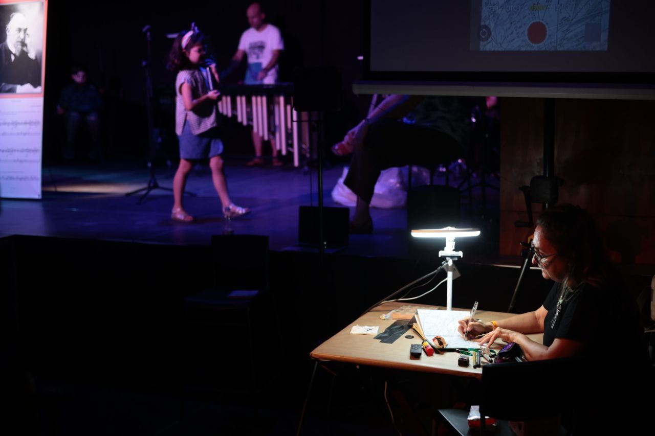 Una representación en el teatro La Gotera de Lazotea de Jerez. Una representación en el teatro La Gotera de Lazotea de Jerez.