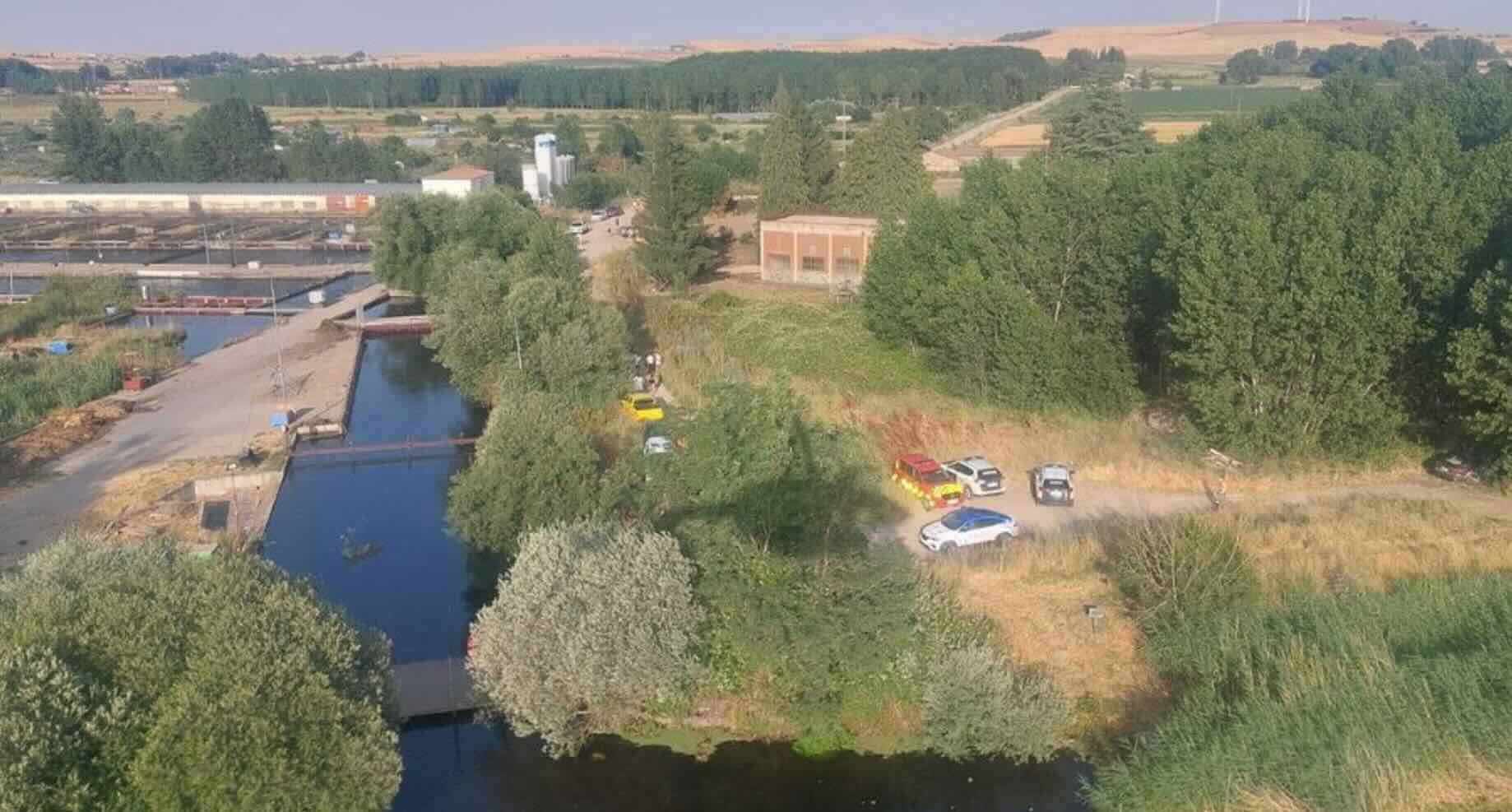 Niño desaparecido en Alba de Tormes: intensifican la búsqueda "quirúrgica" con buzos y rebaje del caudal del río. Niño desaparecido en Alba de Tormes: intensifican la búsqueda "quirúrgica" con buzos y rebaje del caudal del río.