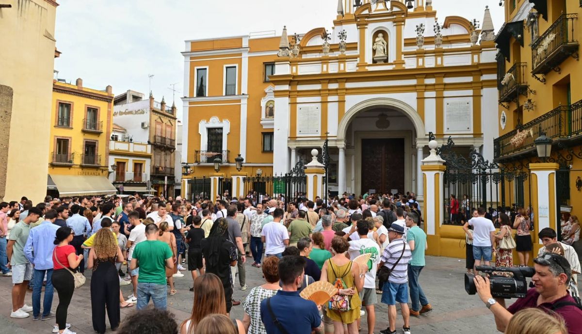 Protestas en la Macarena por la anterior restauración.