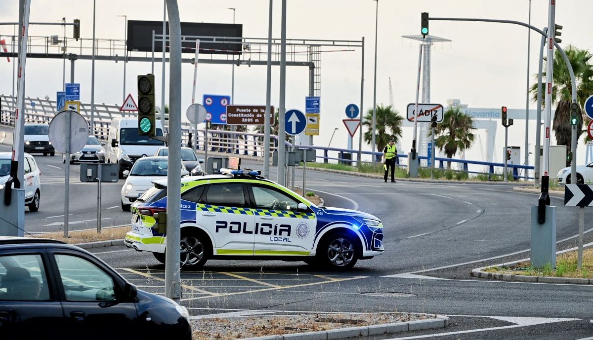 El puente de La Pepa también ha sido cortado.