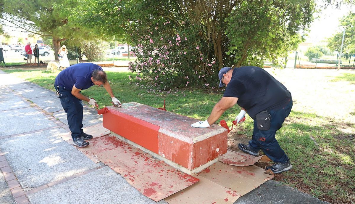 Trabajos de mantenimiento en el Parque Atocha.