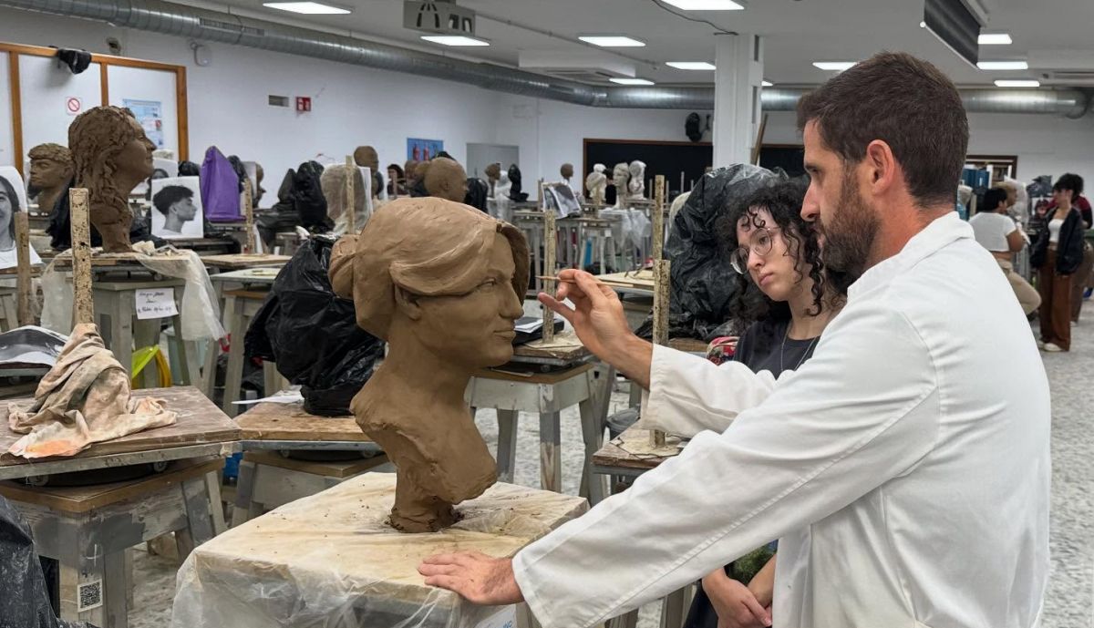 El profesor Rafael Martín como docente en la Universidad.