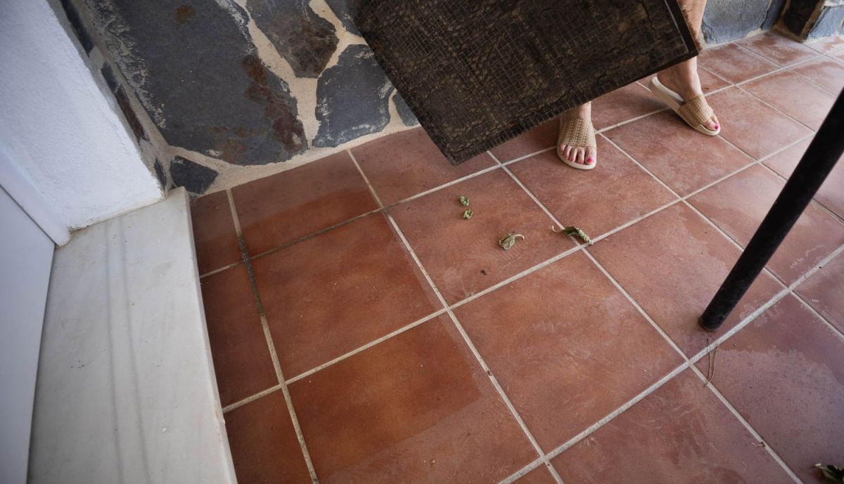 El polvo entra dentro de las casas.