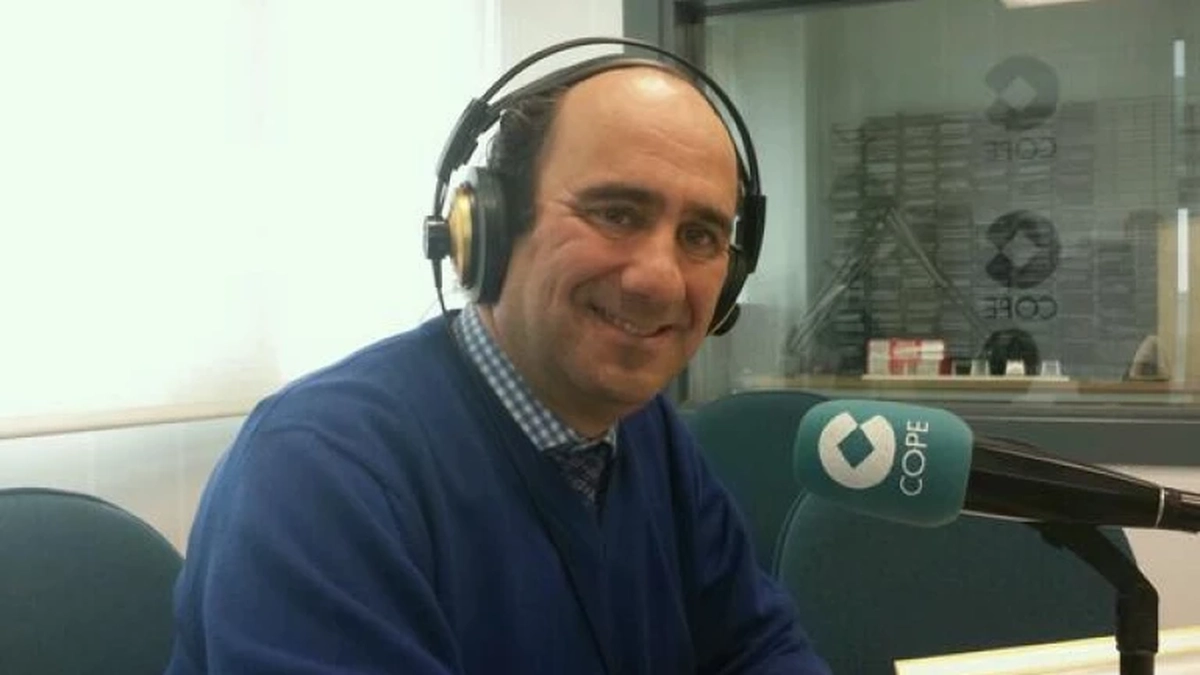 Manolo Bernal era un símbolo de la Cadena COPE de Cádiz.