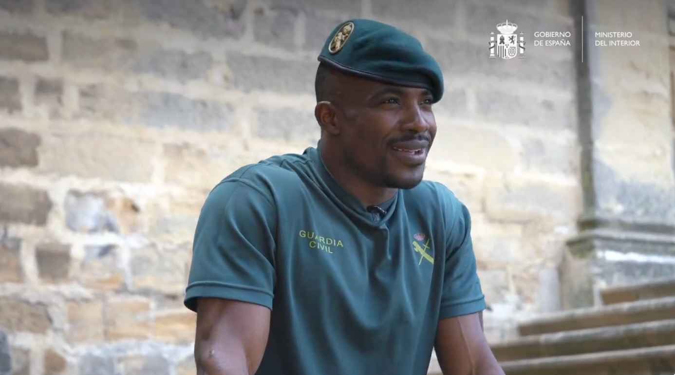 Jean Paul ha cumplido su sueño de ser agente de la Guardia Civil.