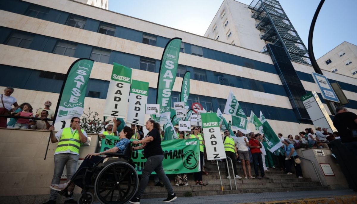 Protestas Sanidad SATSE paga enfermeros enfermeras 