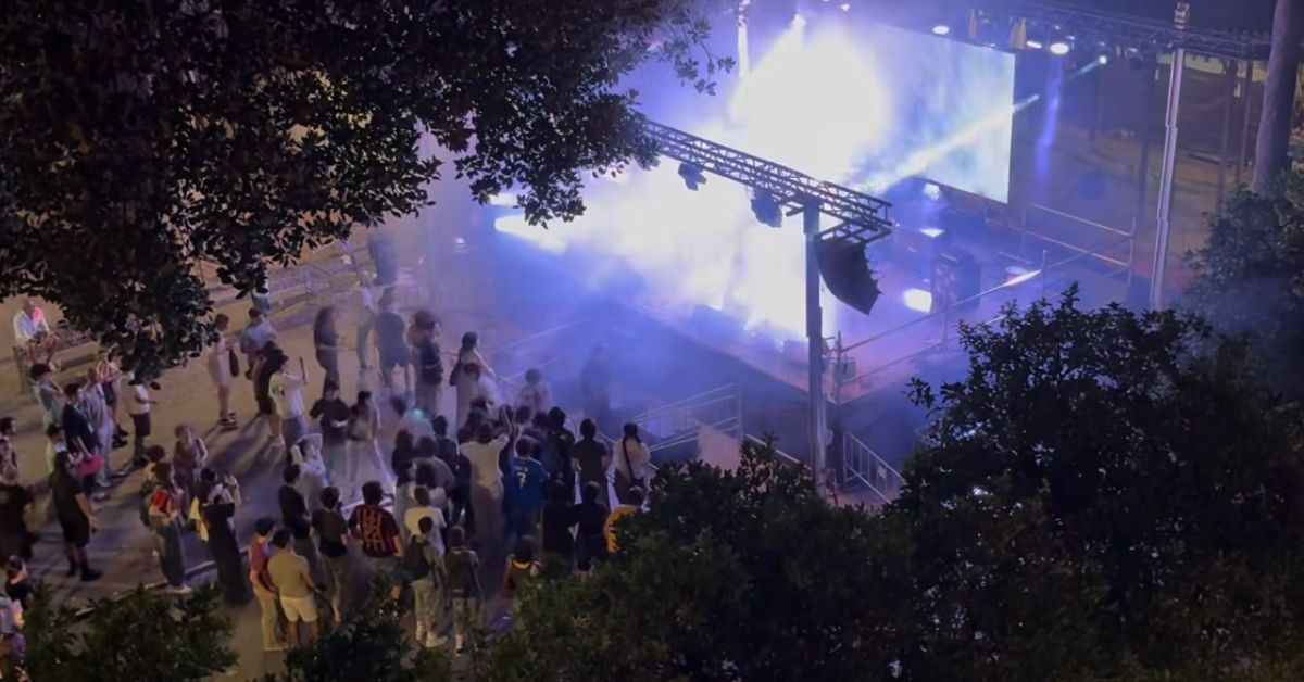 Una imagen del 6 grupos 6 en la Alameda del Banco.