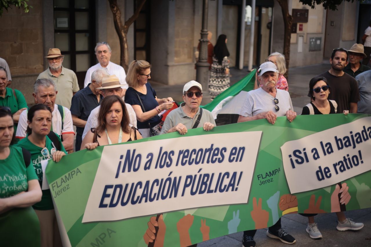 Protesta por la educación pública en Jerez.