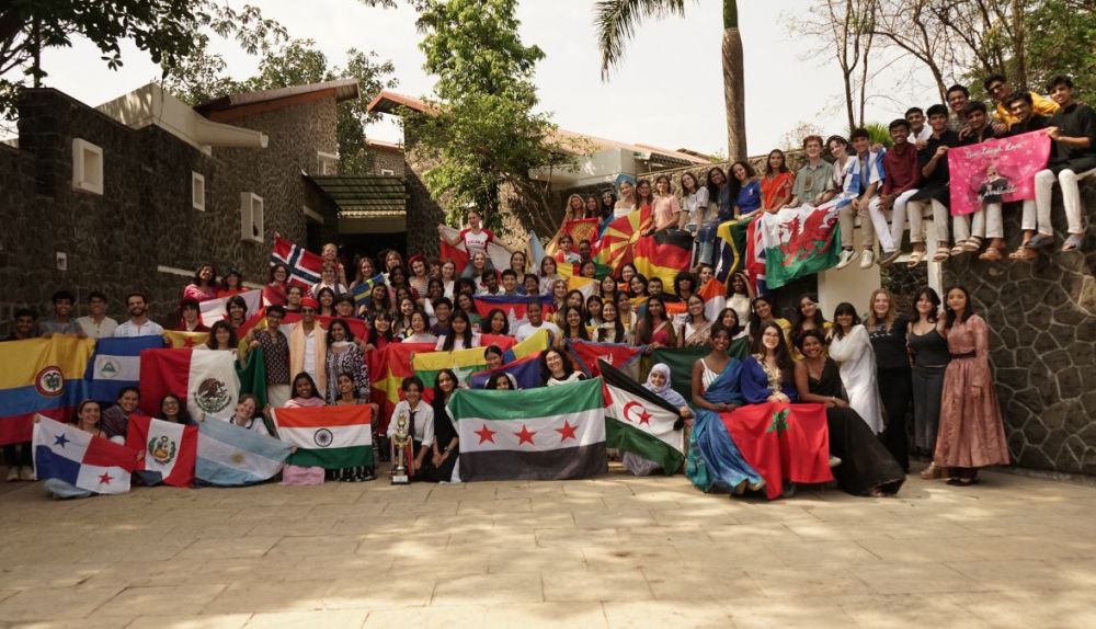 Estudiantes del colegio de UWC.