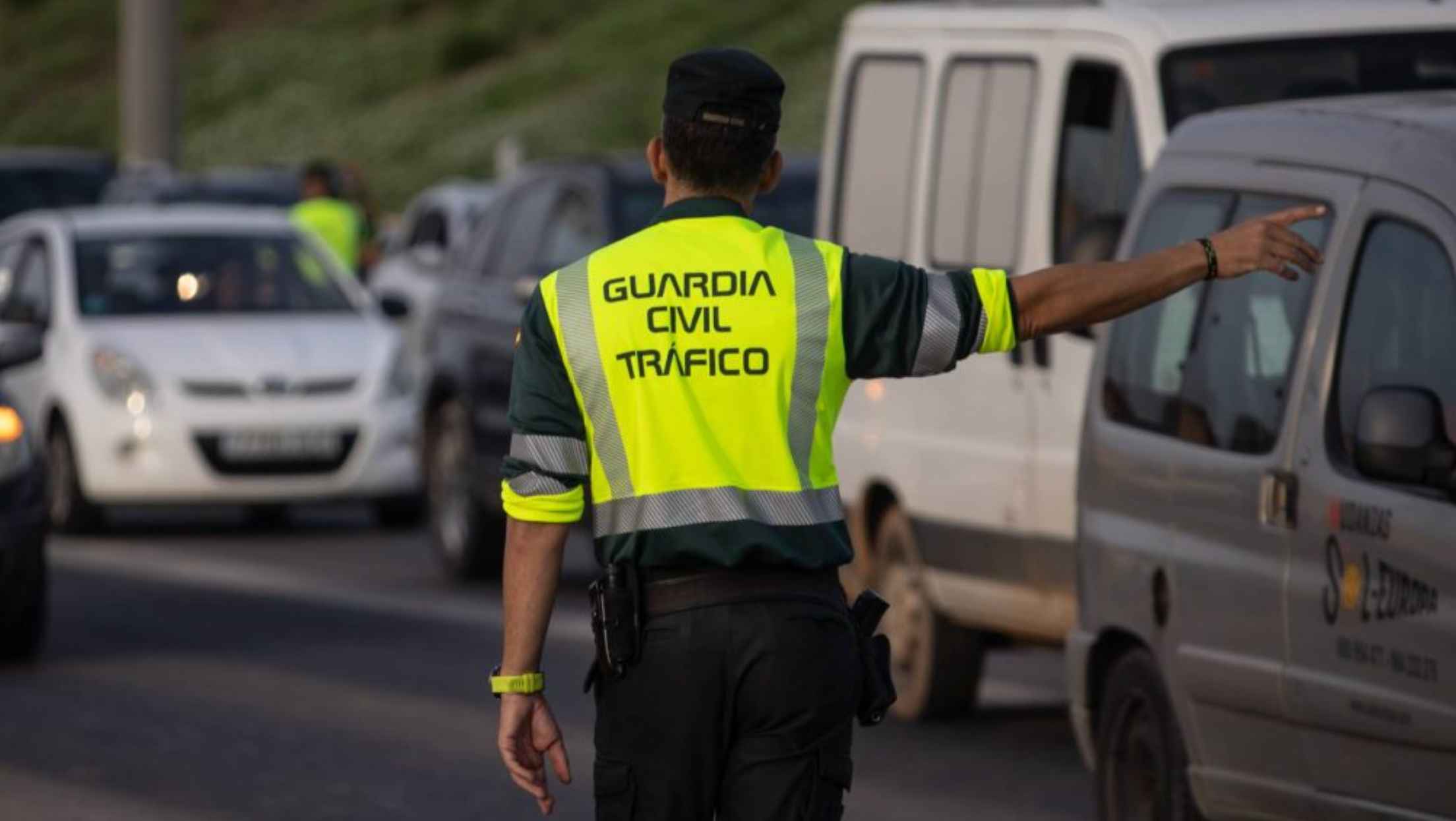 Imagen de archivo de un agente de la Guardia Civil de tráfico.