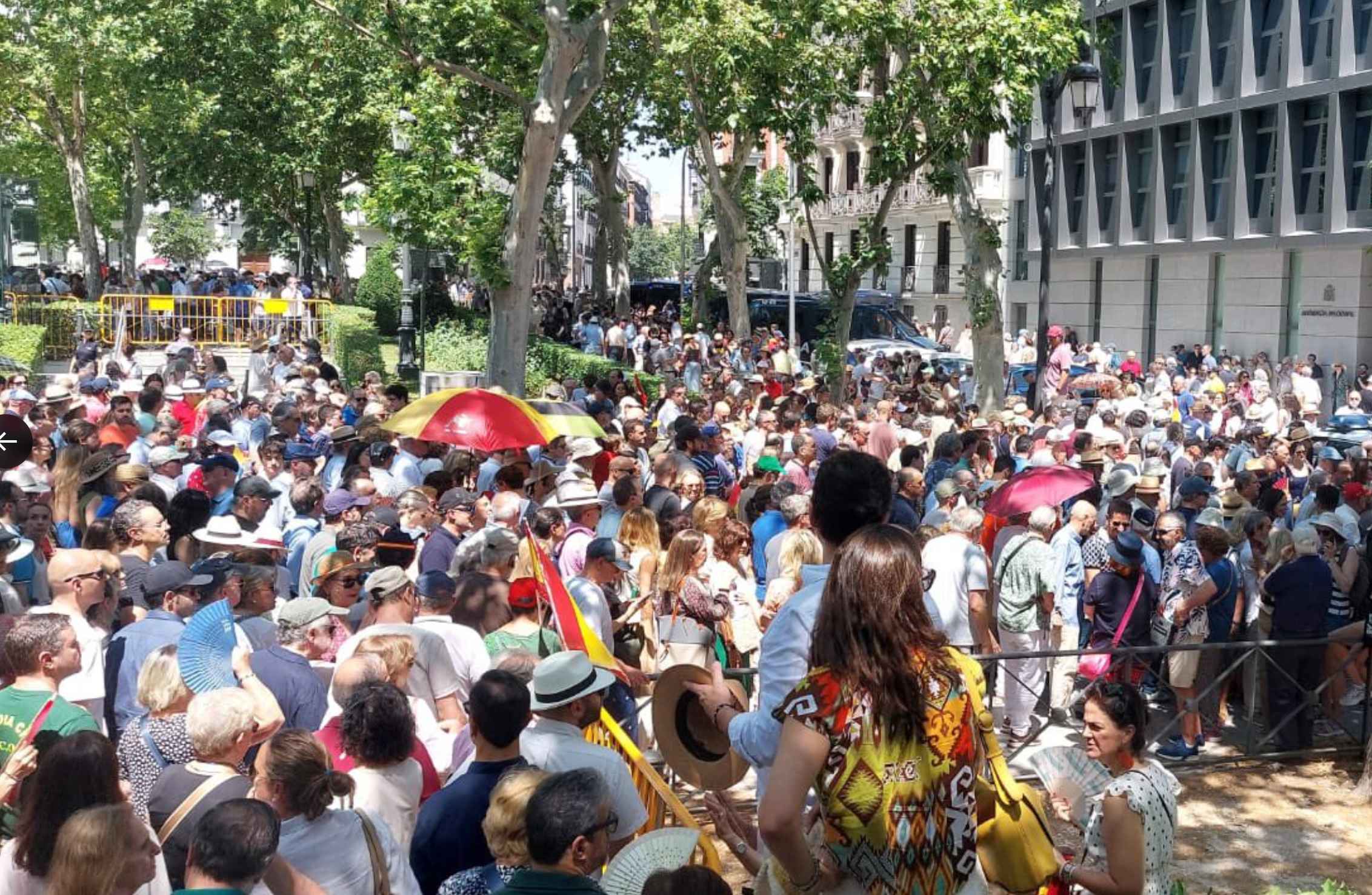 Una imagen de la protesta llevada a cabo por jueces y fiscales ante el Tribunal Supremo.