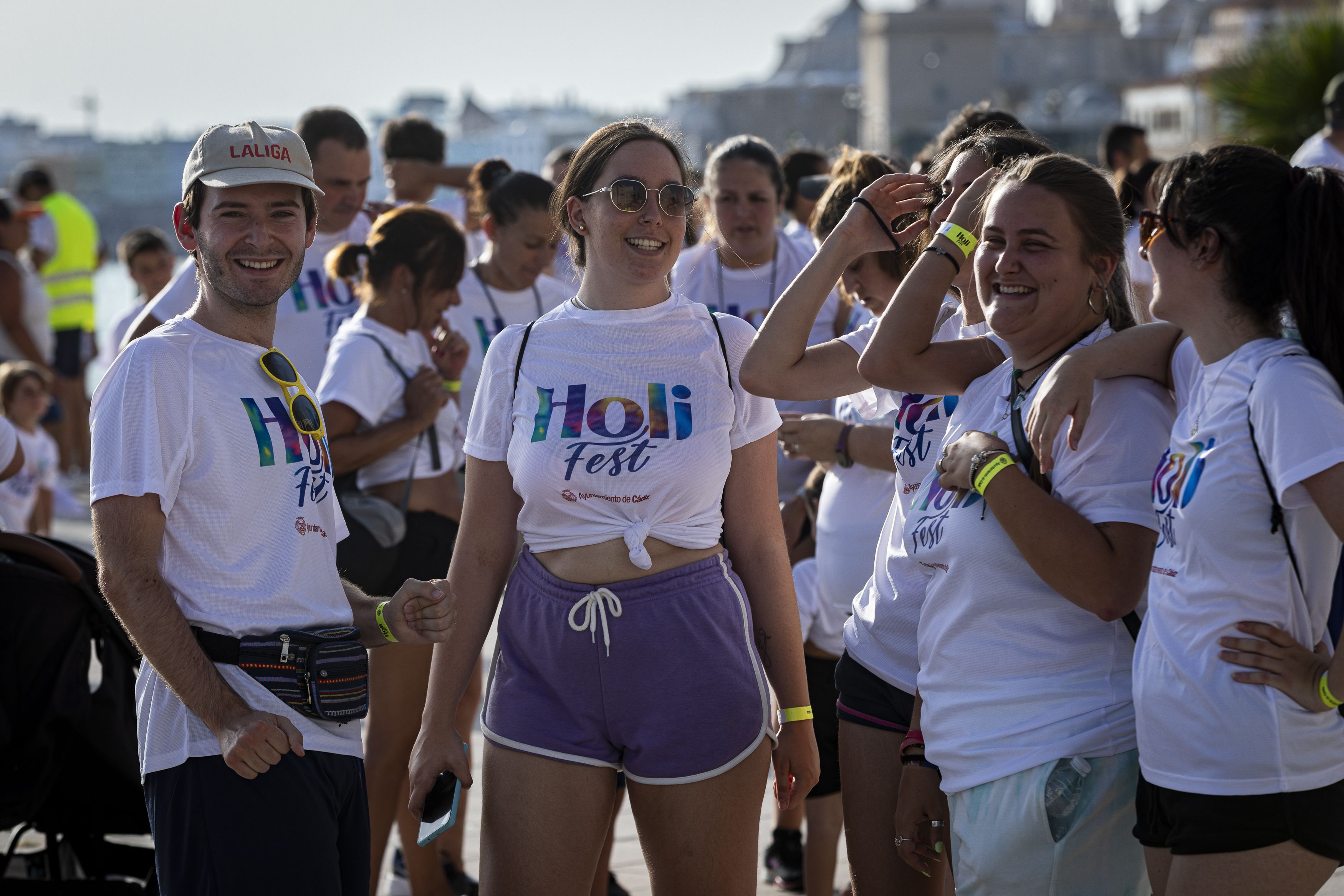 Las divertidas imágenes de la Holi Fest de Cádiz.