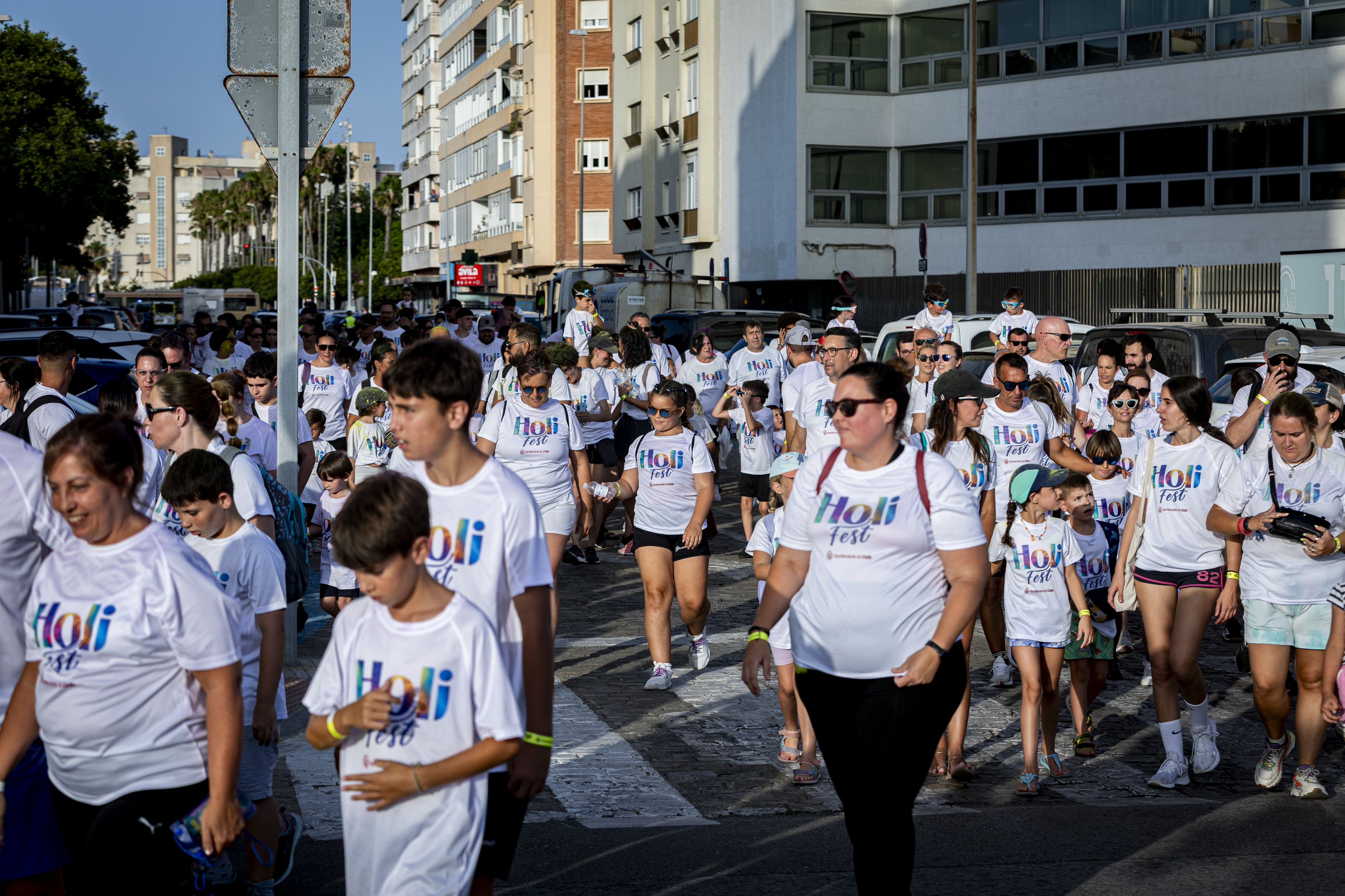 Las divertidas imágenes de la Holi Fest de Cádiz.