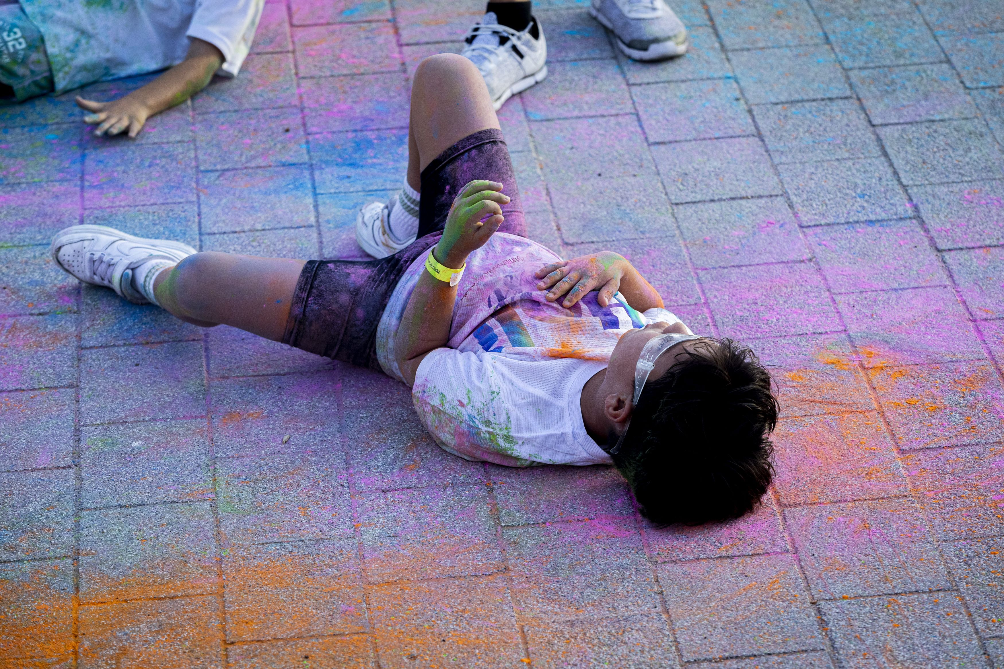 Las divertidas imágenes de la Holi Fest de Cádiz.