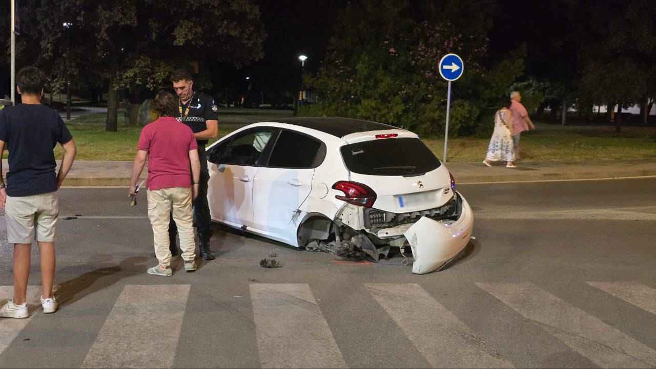 La Policía Local se desplazó rápidamente hasta el lugar del accidente.