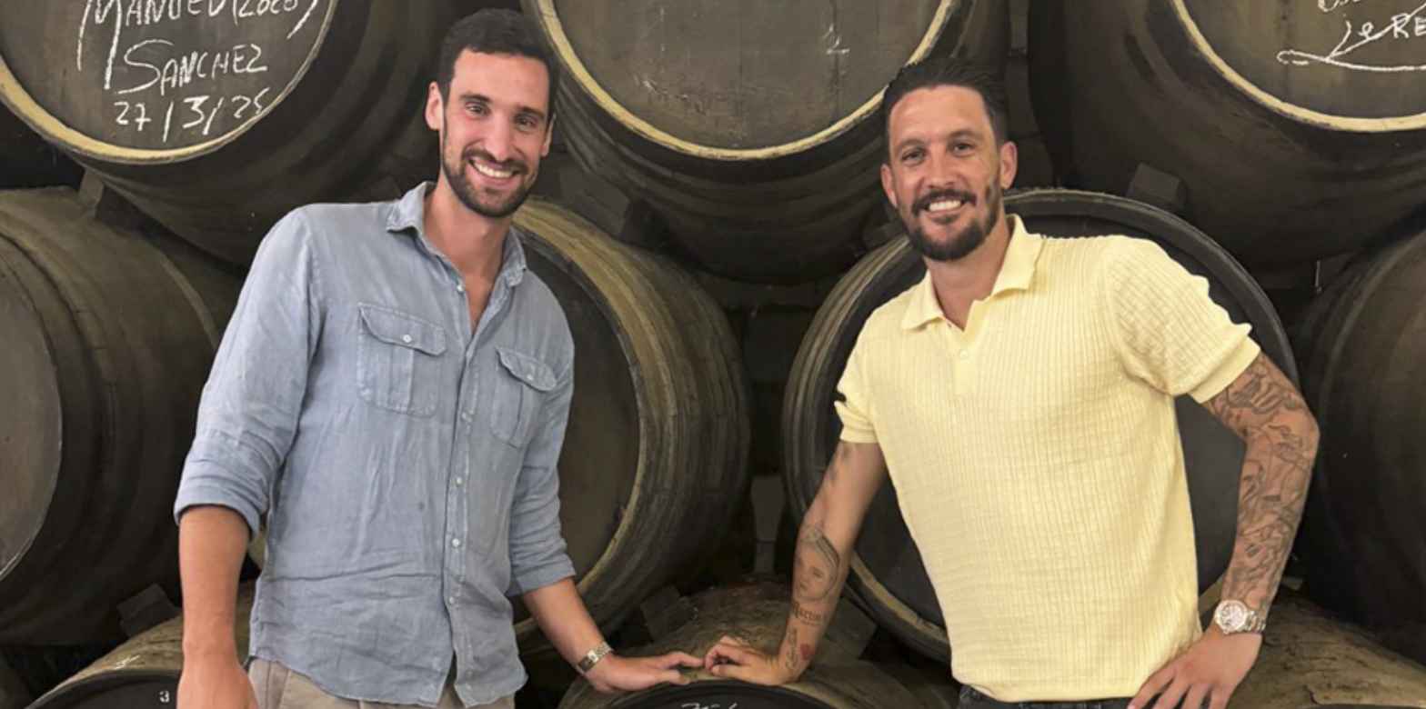 Sergio Rico y Luis Alberto, en Williams & Humbert.