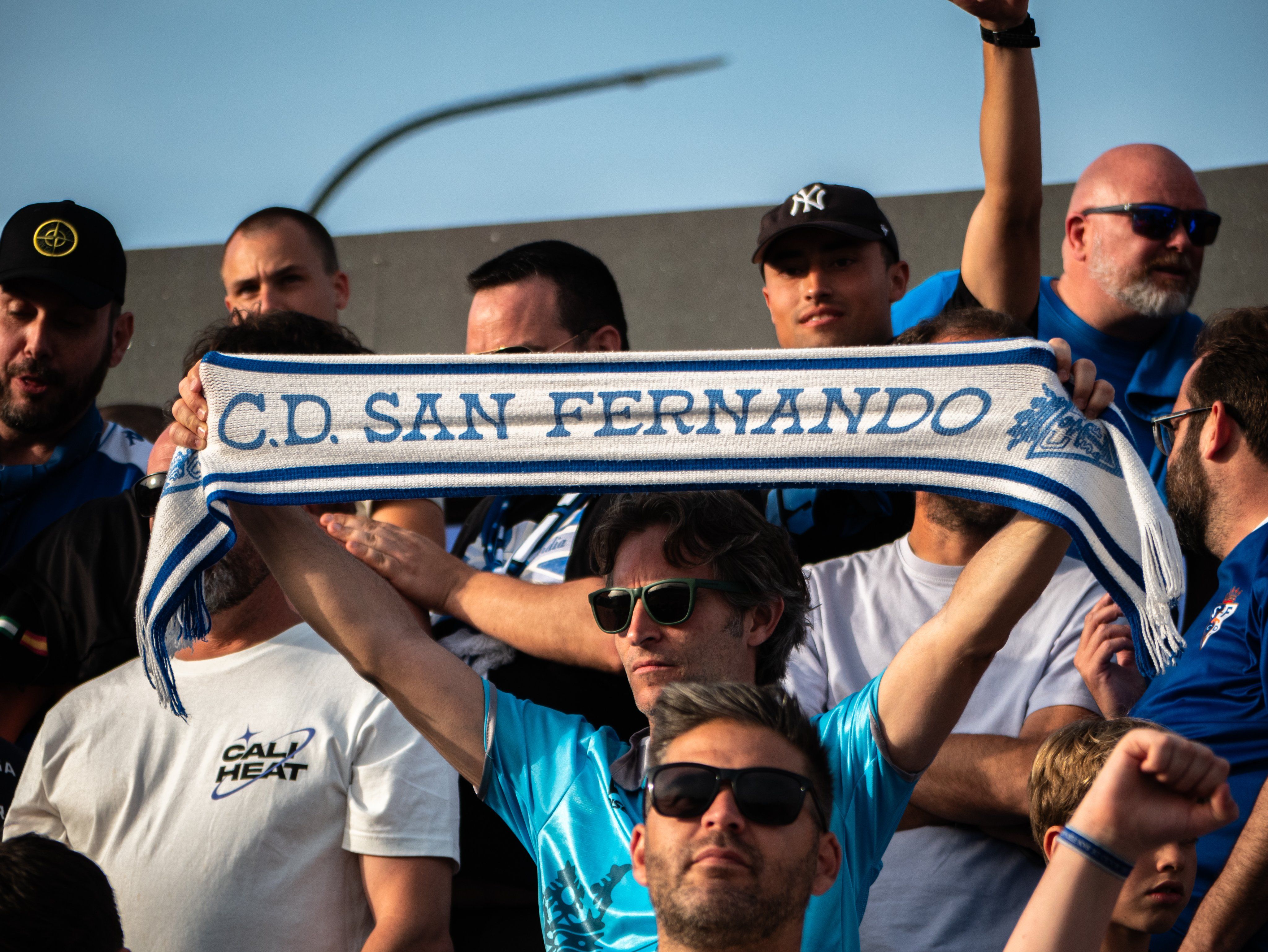 Un aficionado del San Fernando CD.