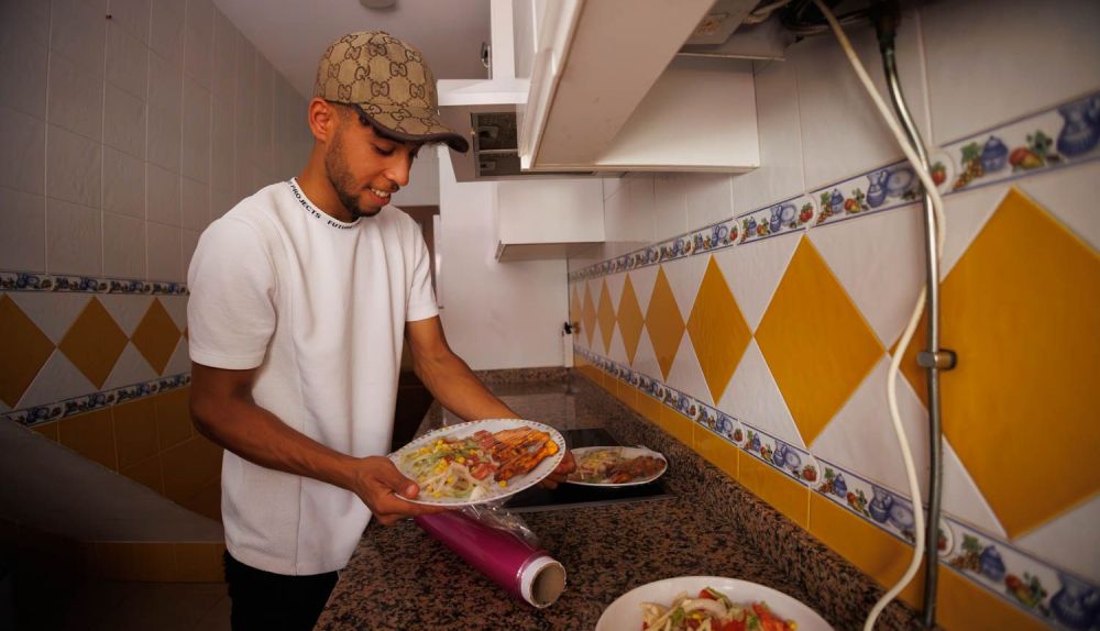 ASOCIACION DE FAMILIARES SOLIDARIOS PISOS MIGRANTES 12