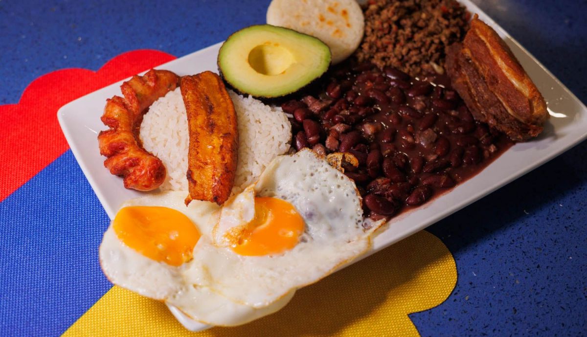 BAR LA CHAMPETA BAR COLOMBIANO 08