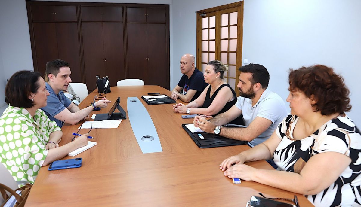 Jaime y Nela Reunión con Comerciantes 4