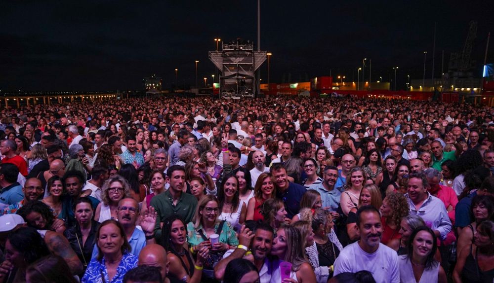 Marc Anthony Muelle de Cádiz 
